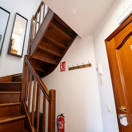 El Mirador Del Campillin 公寓 *